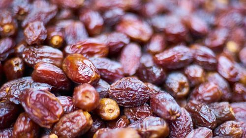 Curmale sau zahăr? Ce spun nutriționiștii despre una dintre cele mai populare alternative naturale
