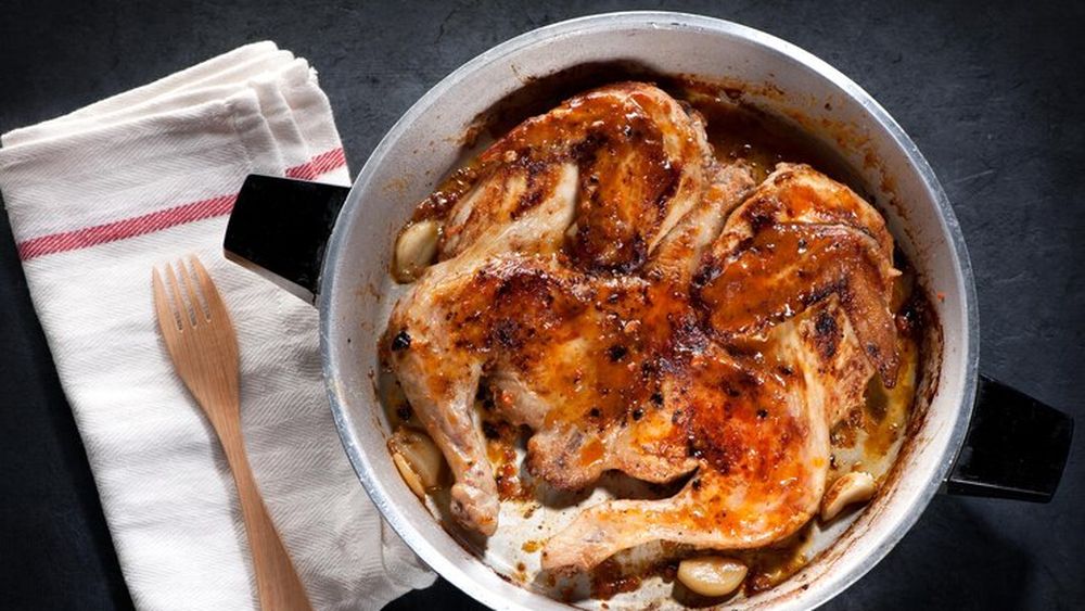 Idei pentru masa de prânz. Pui alla diavola, o rețetă tradițională italiană ușor de făcut și care place tuturor