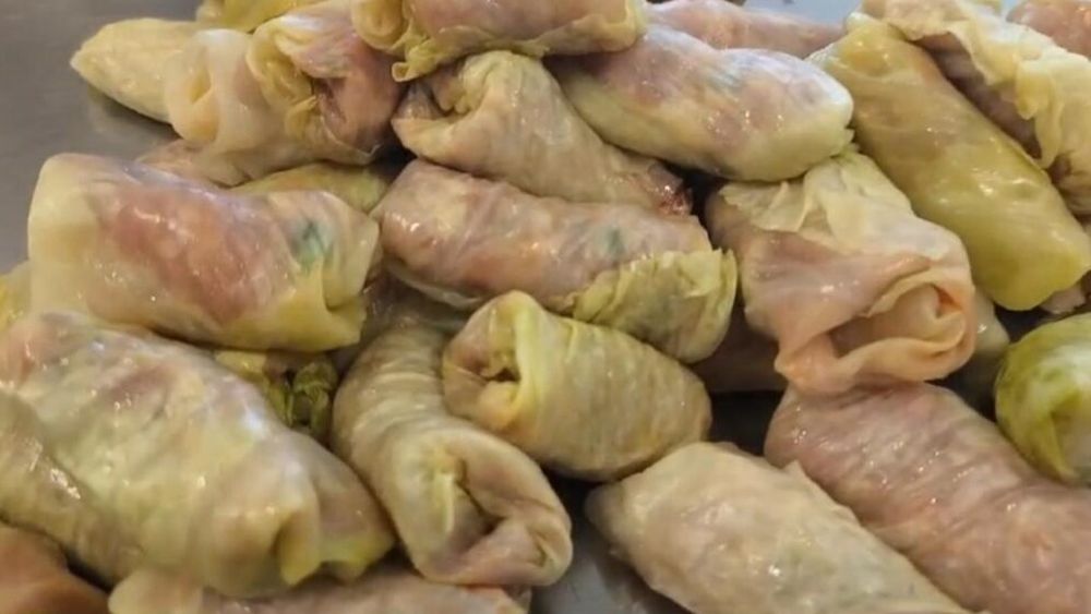 Sarmale moldovenești. Cum să prepari sarmale ca cele împărțite la hramul Sfintei Parascheva