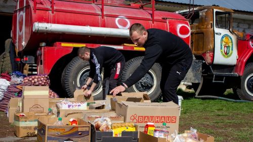 214 tone de alimente şi peste 200.000 de litri de apă, alocate în zonele afectate din Rezervele Statutului/18.000 de pâini au fost distribuite de două firme private