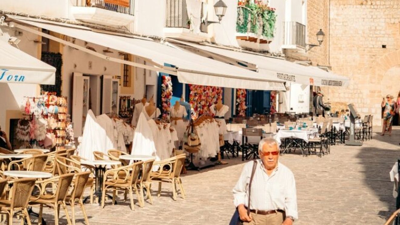 Din cauza căldurii extreme care afectează Spania, anumite restaurante refuză să servească prânzul la terasă: "Este pentru binele clienților și al chelnerilor noștri"