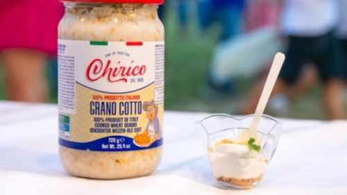 Colivă în stil mediteraneean: Rețeta italiană care seamănă cu desertul tradițional românesc / O companie vinde grâu fiert la borcan, servit cu cremă de ricotta