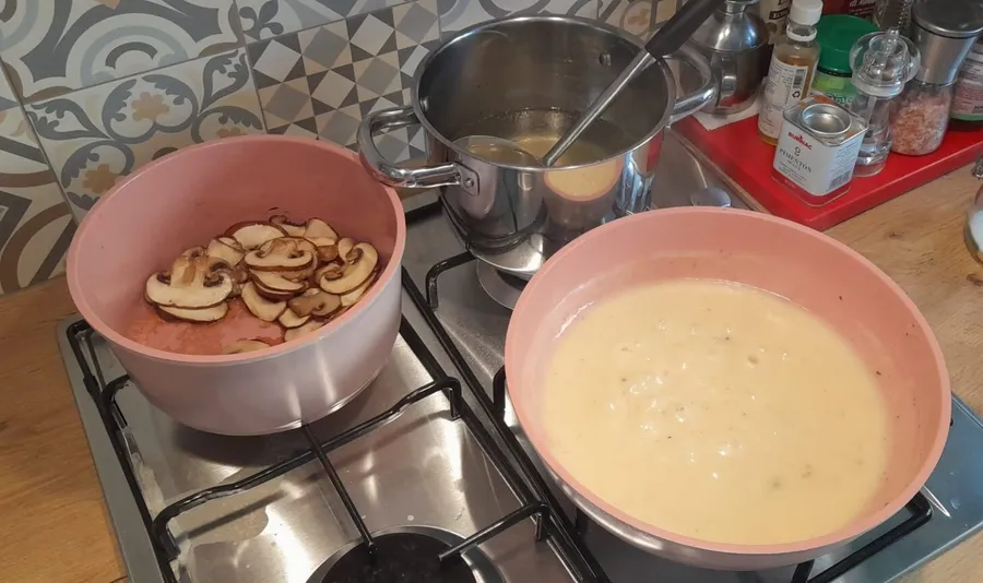 ciulama, pui, ciuperci, bechamel, retete, foodlife, retetele Juanitei