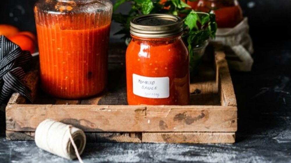 Ingredientul pe care trebuie să îl adaugi în sosul de roșii pentru a combate aciditatea. Și nu este zahărul