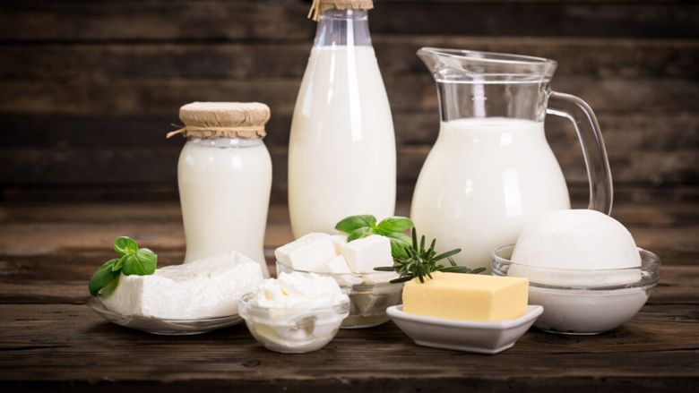 Importurile de lapte cresc mai repede decât producția internă, arată datele INS. 1 litru din 10 procesat în România vine din afara țării
