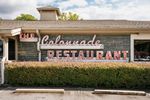 Restaurantul în care se servește pui de aproape 100 de ani / Clienții cei mai fideli l-au cumpărat, pentru a-i păstra tradiția
