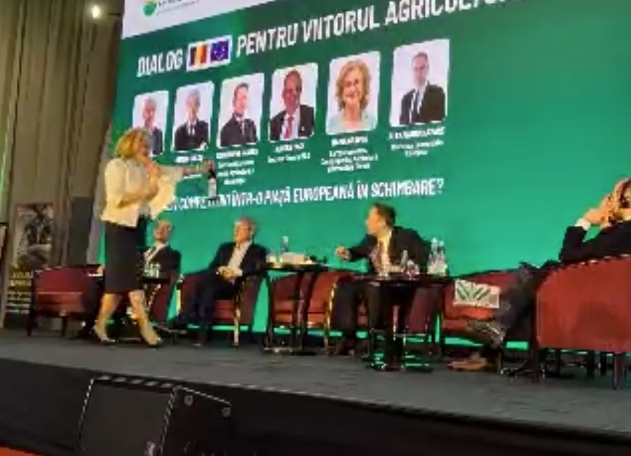 Maria Grapini i-a oferit o sticlă de vin comisarului european