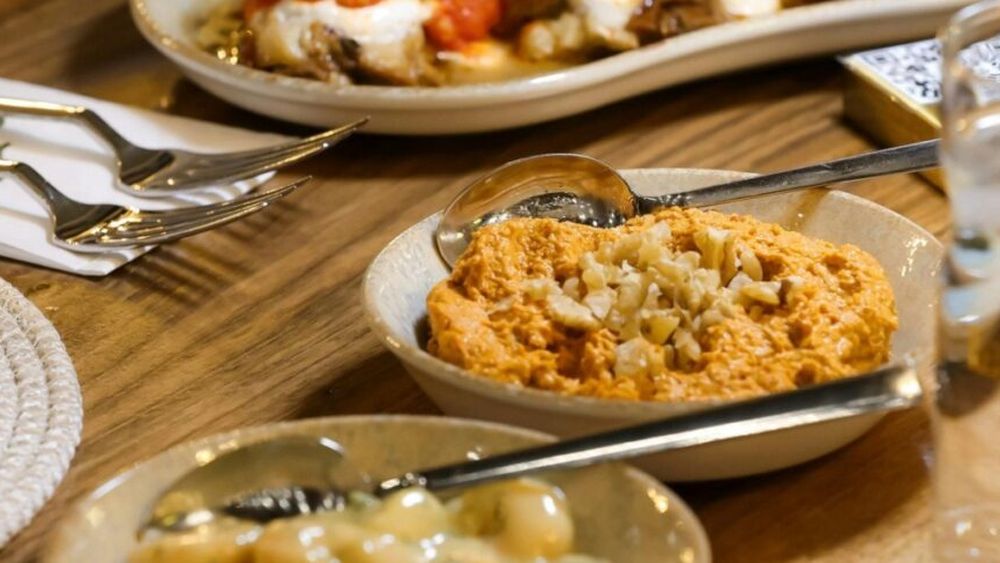 Rețetele Juanitei | Pate din ciuperci, ideal pentru o cină sau o gustare de post/ Îl servim alături de legume proaspete pentru o masă nutritivă