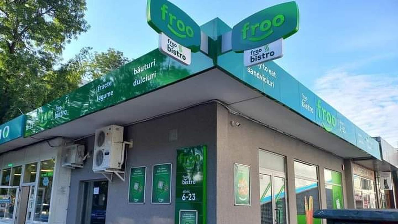 Rețeaua de magazine Zabka din Polonia - prezente în România sub brandul „Froo” - vrea să obţină 1,67 miliarde de dolari în urma listării la Bursa de la Varşovia