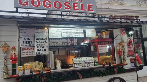 Cât costă vinul fiert, ciocolata caldă și ceaiul la Târgul de Crăciun din Craiova, în decembrie 2025