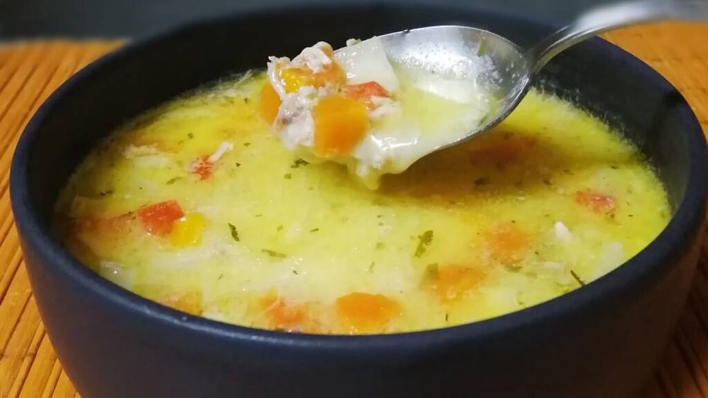 Pofta de ciorbă rădăuțeană, gătită de mama unui prieten, i-a prelungit cu un an pedeapsa unui bărbat din Iași