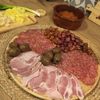 VIDEO Ce am adus din România la întoarcerea în Spania și cum am pregătit un platou tradițional românesc pentru ai mei