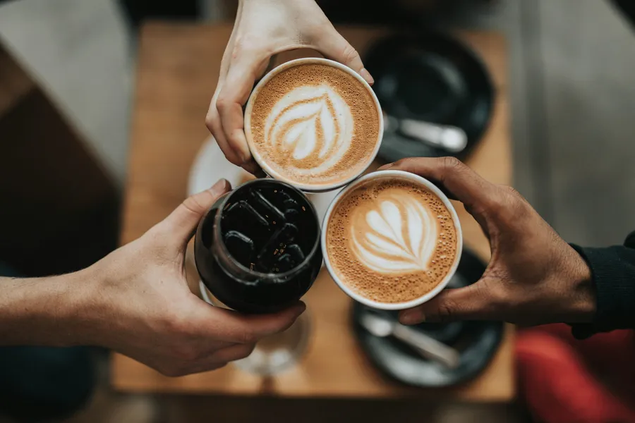 cafea-cofeina-diabet-de-tip-2-metabolism-grasime-corporala-studiu-sanatate-nutritie-imc-cercetare