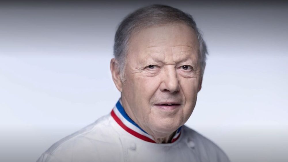 Ghidul Michelin: bucătarul francez Georges Blanc pierde a treia stea, pe care o deținea din 1981 / Maison Blanc este cel mai vechi restaurant cu stele Michelin din lume, obținând prima stea încă din 1929