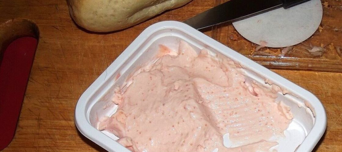 Salată de icre retrasă din magazinele Profi după depistarea bacteriei Listeria monocytogenes