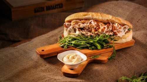 Probabil păstrezi maioneza prea mult timp?/ Iată câteva criterii după care, potrivit unei nutriționiste, poți verifica dacă maioneza ta mai este bună pentru consum