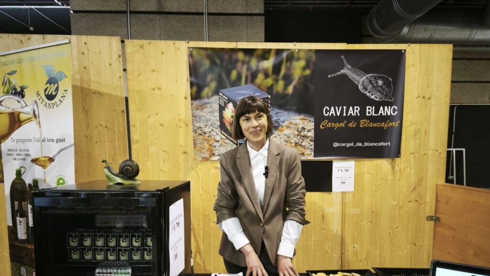 FOTO - VIDEO | Știai că există caviar de melc? Sunt bobițe albe, delicate, asemănătoare icrelor de somon, dar deschise la culoare