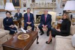 Ce au mâncat Trump și Xi Jinping la cina de stat de la Casa Albă / Meniu cu influențe chineze și miere recoltată la Casa Albă