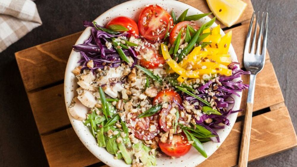 Cele cinci diete asociate cu longevitatea: mediteraneană, DASH, plant-based și alte două modele alimentare / Ce au în comun și ce alimente te-ar putea ajuta să trăiești mai mult