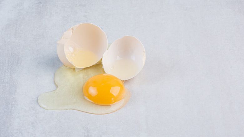 Albuș sau ou întreg? Ce spun nutriționiștii despre una dintre cele mai populare dileme alimentare
