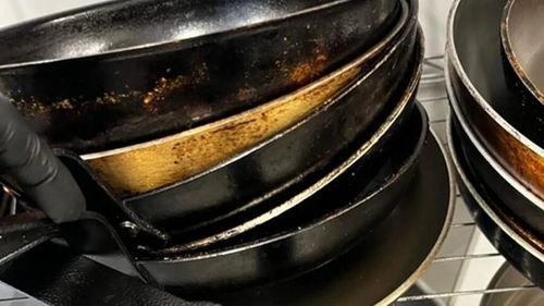 ANPC a mai închis temporar două unități din incinta Apaca / Produse expirate, lipsa autorizației sau igienă necorespunzătoare, printre neregulile găsite