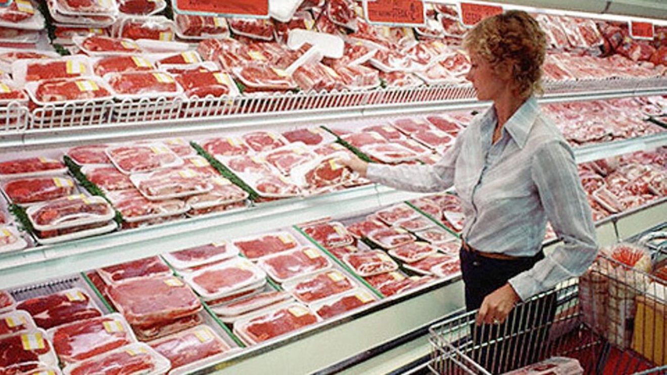 Ministrul Agriculturii cere intervenția de urgență a Consiliului Concurenței/ Florin Barbu acuză retailerii că în loc să achiziționeze de la producătorii români cu tradiție preferă lanțuri lungi și dubioase care măresc prețurile