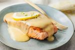 ABC în bucătărie. Cum se prepară sosul beurre blanc, perfect pentru a însoți un platou elegant de pește sau carne
