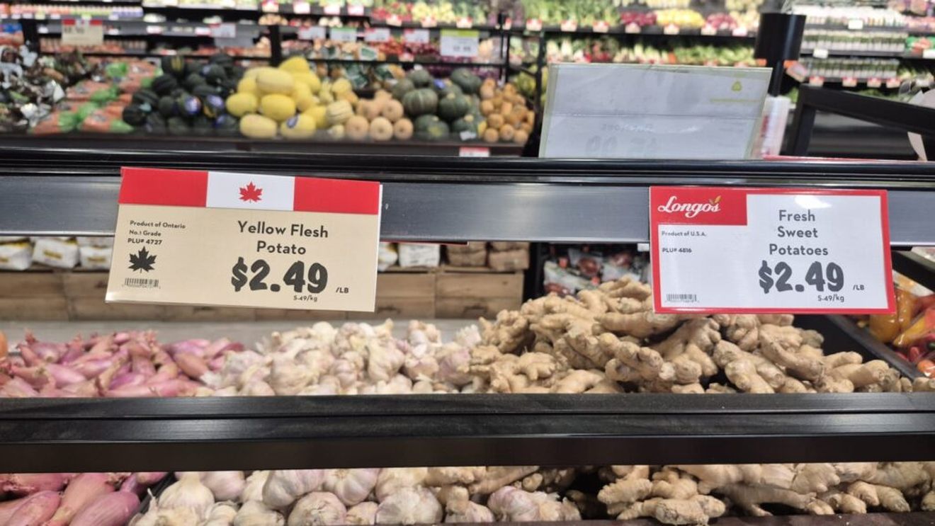 A apărut portocala „made in Canada”: Supermarketurile din Canada, acuzate că etichetează fals unele produse,  pentru a profita de patriotismul economic / Frunza de arțar, folosită pentru a „umfla” prețurile / Marii retaileri au fost dați în judecată