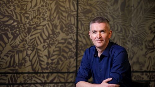 INTERVIU | Cât costă să deschizi o cafenea de specialitate în România în 2026. Cristian Turculeț, Anuva Coffee: „Chiria, salariile și utilitățile continuă chiar dacă vânzările cresc mai lent”