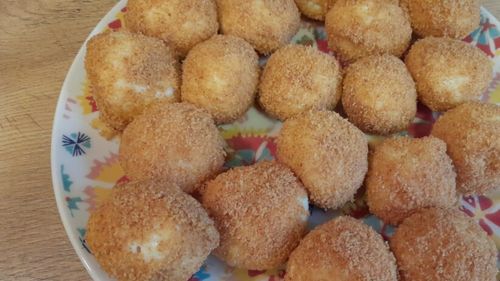 Papanasi rapizi la tigaie/ Servește-i la micul dejun sau ca desert cu miere, dulceață, smântână, fructe proaspete sau coulis