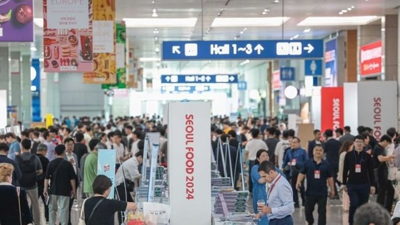 România a expus produse organice la târgul Seoul Food 2024, unul dintre cele mai mari din lume / Participă opt firme, care prezintă miere, vinuri, carne sau ceaiuri