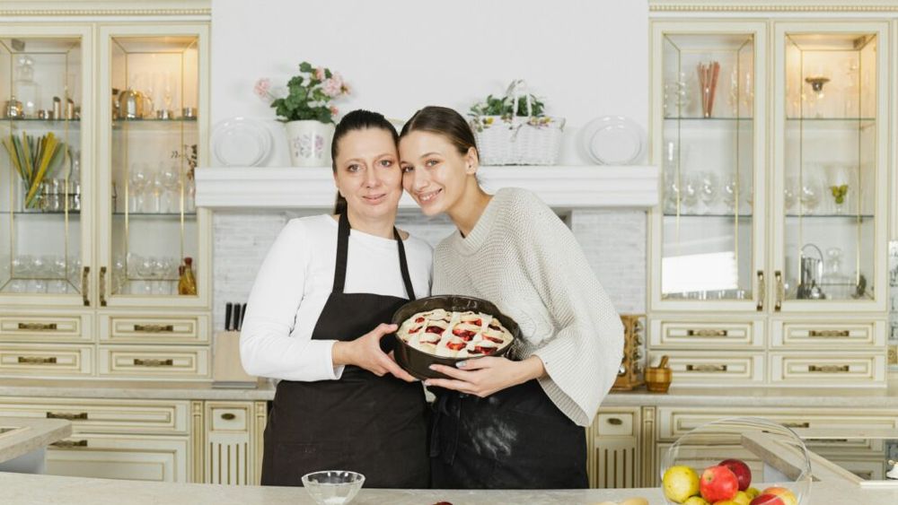 Plăcinta cu mere versus plăcinta cu dovleac / Un dietetician a dat verdictul: Cea cu dovleac este mai sănătoasă, pentru că are mai puține calorii, grăsimi și carbohidrați și mai multe proteine!