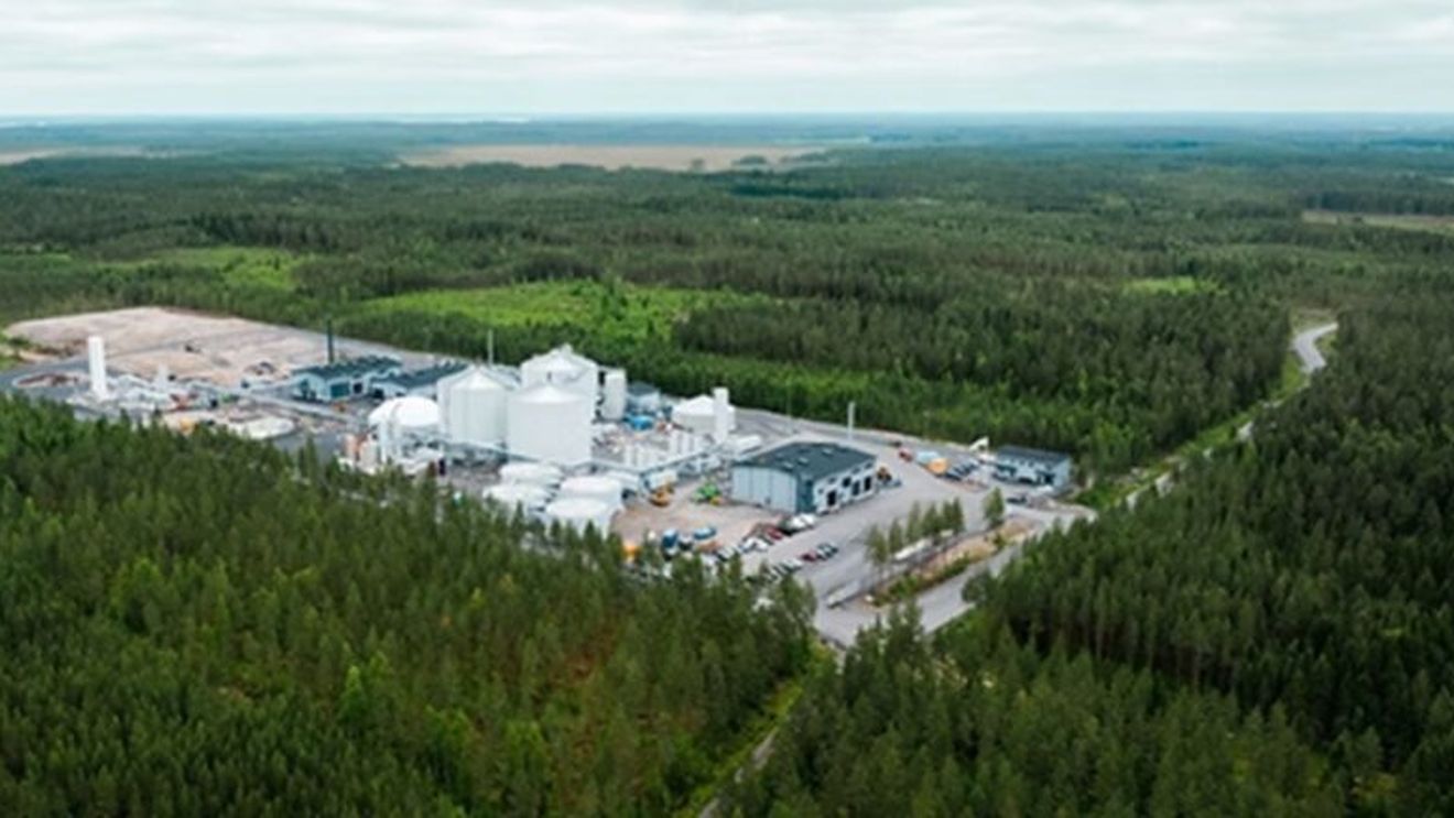 Finlanda a inaugurat prima fabrică industrială de biogaz lichefiat / Gunoiul de grajd va alimenta transportul greu