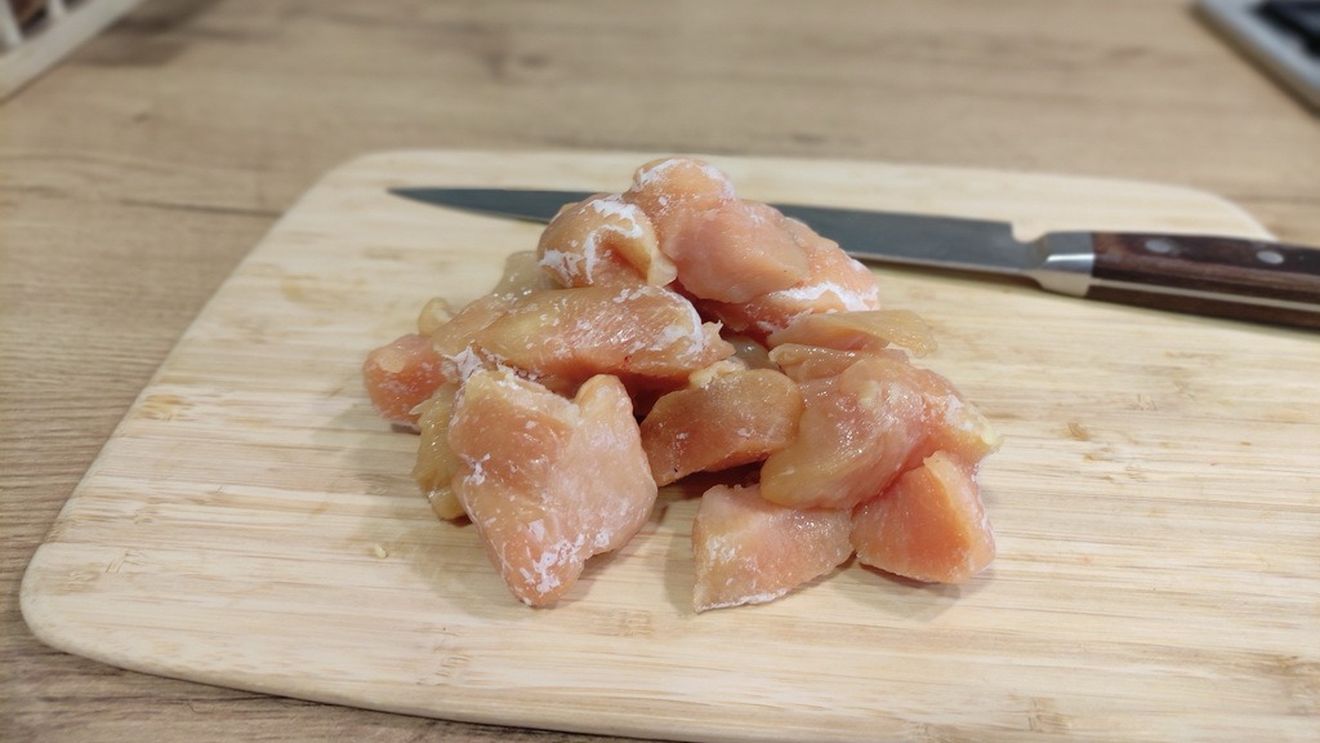 ABC în bucatarie: Carnea se poate toca și acasă, cu blenderul/ Există un mic truc pentru a ieși perfectă