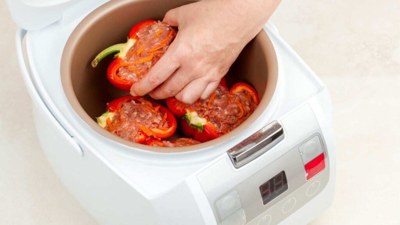 Cum să folosești oala sub presiune / Tot ce trebuie să știi despre multicooker și avantajele pe care le aduce în bucătărie