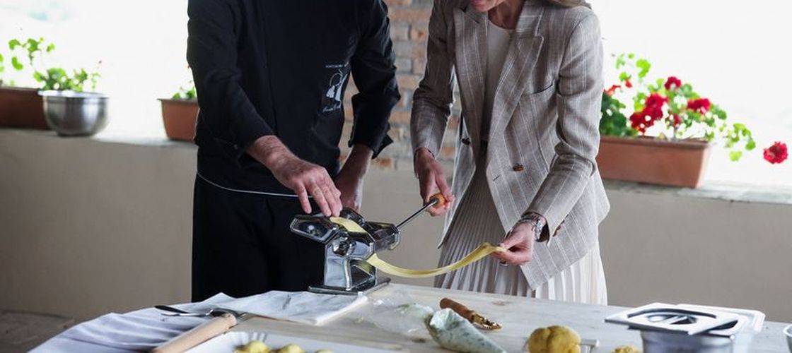 Cum a descoperit Prințesa Kate secretul preparării pastelor de casă în cursul vizitei din nordul Italiei