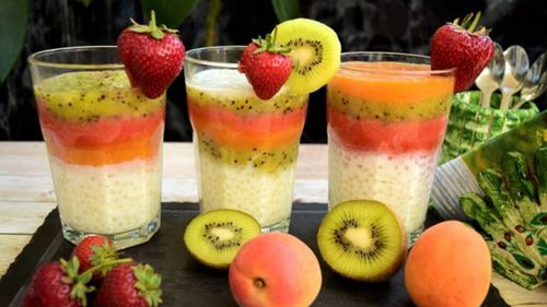 Desertul de duminică/Budincă de tapioca sau manioc, cu jeleu de fructe