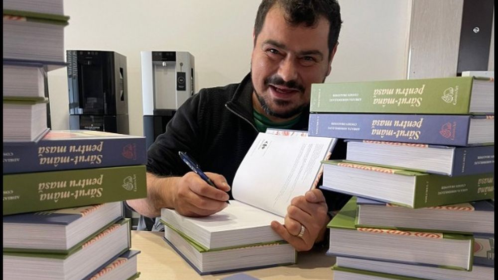 4 februarie, „Ziua cititului împreună”. Mai au sens cărțile de gastronomie? Cosmin Dragomir: „Din cărți faci bani de câteva șaorme și covrigi. De fapt, doar din cărți de gastronomie mori de foame”