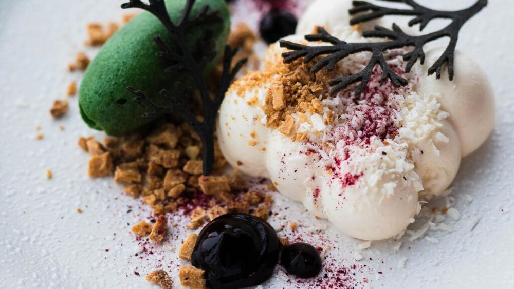 Cel mai bun desert, bogat în fibre, recomandat de un gastroenterolog / Probabil ai deja ingredientele în congelator și poți pregăti imediat această alternativă la înghețată