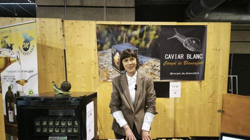 FOTO - VIDEO | Știai că există caviar de melc? Sunt bobițe albe, delicate, asemănătoare icrelor de somon, dar deschise la culoare