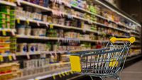 Recenziile cu emoji decid bonusurile angajaților într-un supermarket din Polonia. Experții în dreptul muncii contestă sistemul