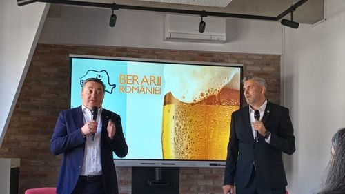 Piața berii din România, la un minim istoric/ Cu cât a scăzut consumul/ Constantin Bratu: ”Nu este firesc să devină mai rentabil să aduci berea din afara țării decât să o produci local”