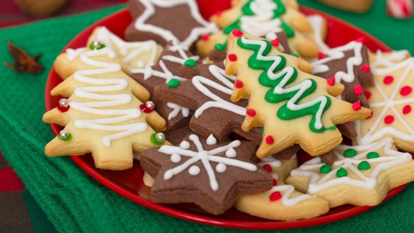VIDEO | Brăduți fragezi cu unt: dulcele care aduce magia Crăciunului în fiecare casă / Secretul pentru cei mai buni biscuiți cu unt