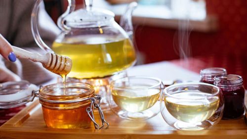 Sucurile și gemurile de fructe, mierea și laptele deshidratat: noi reguli privind etichetarea și compoziția / Autoritățile europene urmăresc o mai bună informare a consumatorilor și combaterea fraudelor alimentare