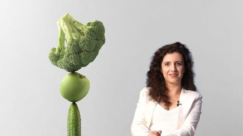 VIDEO | Medic stomatolog: Am observat o diferență colosală între copiii hrăniți cu mâncare gătită în casă și cei care consumă dulciuri și alimente rafinate