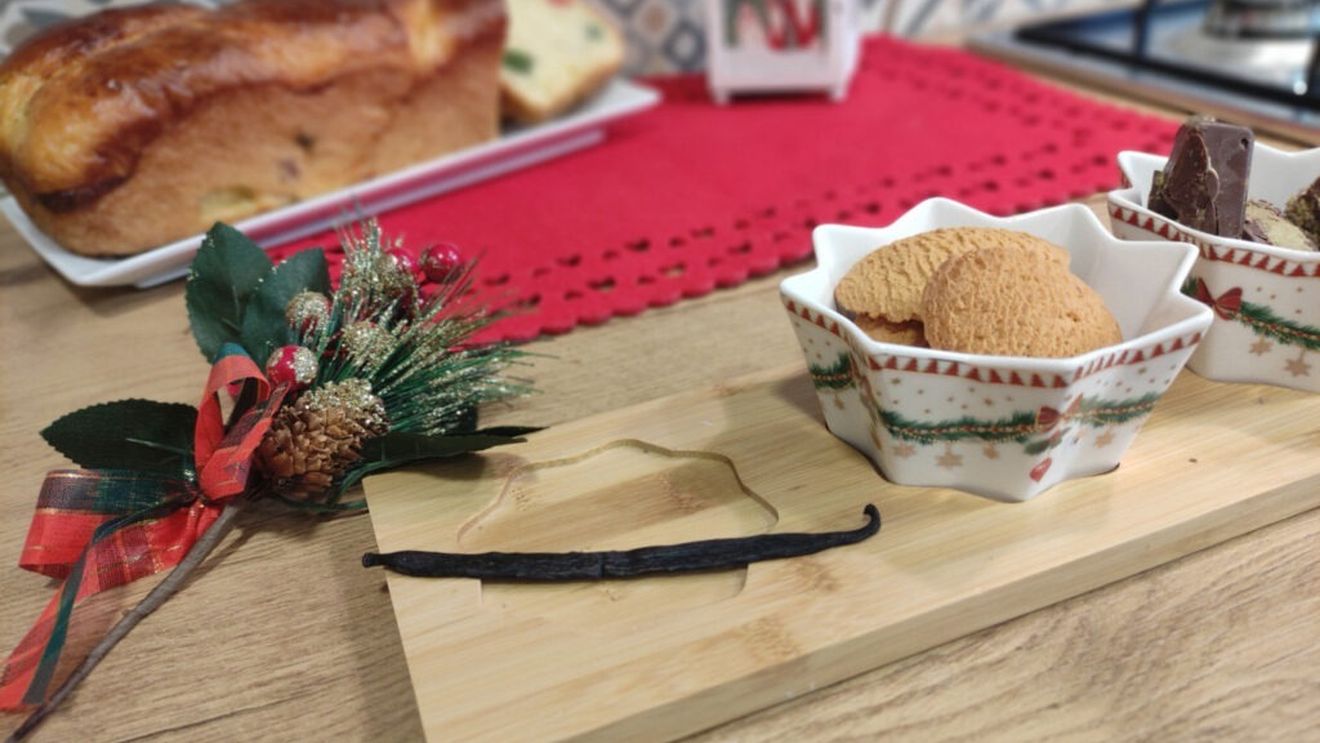 VIDEO | ABC în bucătărie: Cum să scoți semințele din păstaia de vanilie pentru a obține maxim de savoare în prăjituri