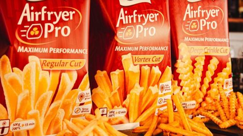 Succesul friteuzelor cu aer cald a dat naștere unei adevărate nișe de piață, care continuă să se extindă. Au fost adoptate și de italieni pentru că sunt compatibile cu rețetele tradiționale