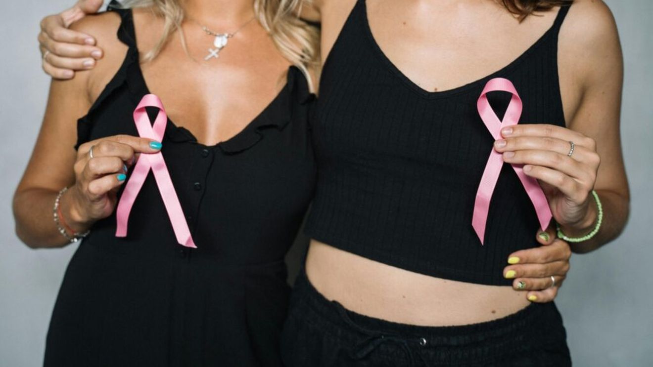 Stilul de viață care îți poate crește riscul de cancer de sân: Obezitatea, fumatul și dieta săracă în nutrienți, printre cei mai periculoși factori