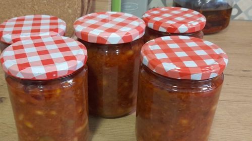 Rețetele Juanitei: Zacusca de fasole albă. Preparat vegetarian cu legume și proteină vegetală