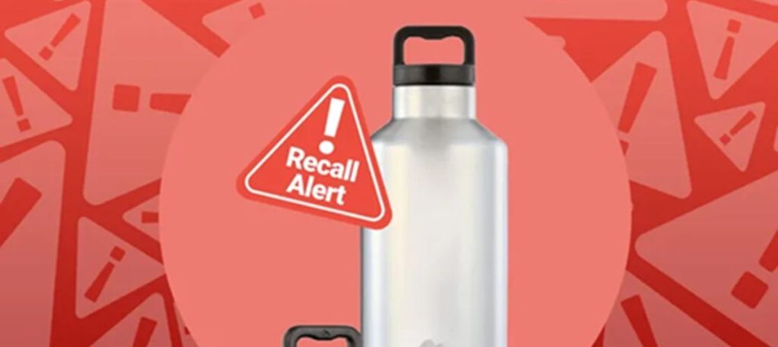 Sticlele reutilizabile, risc ascuns dacă nu sunt curățate corect. Capacul și paiul, principalele zone de contaminare